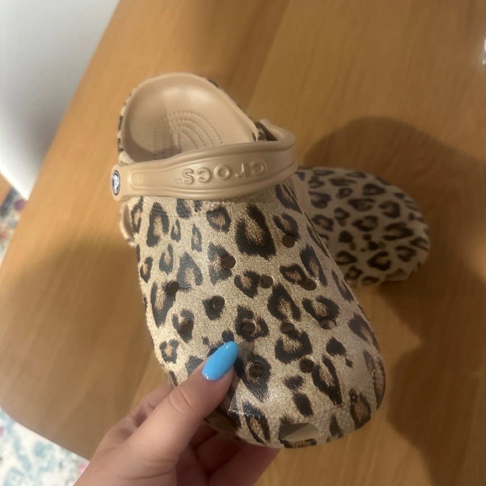 CROCS Tan and Brown Slippers with Classic Style